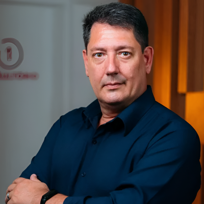 Dr. Renato Colucci