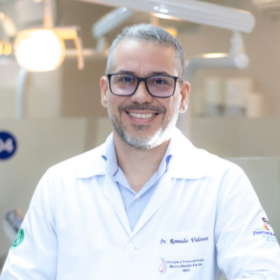 Dr. Rômulo Valente