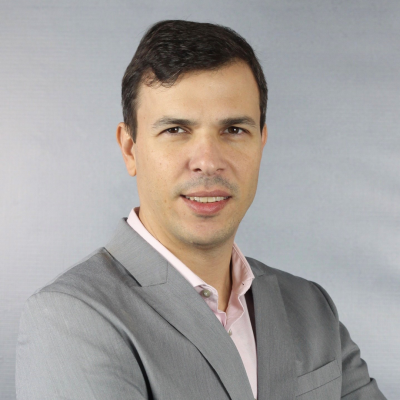 Dr. Rafael Cypriano